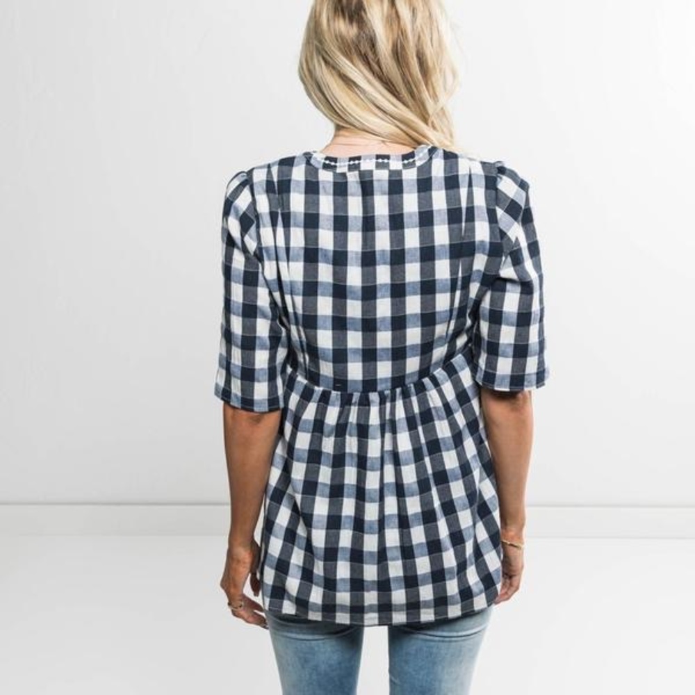 🔹Grace Check Top🔹 - Picture 2 of 3